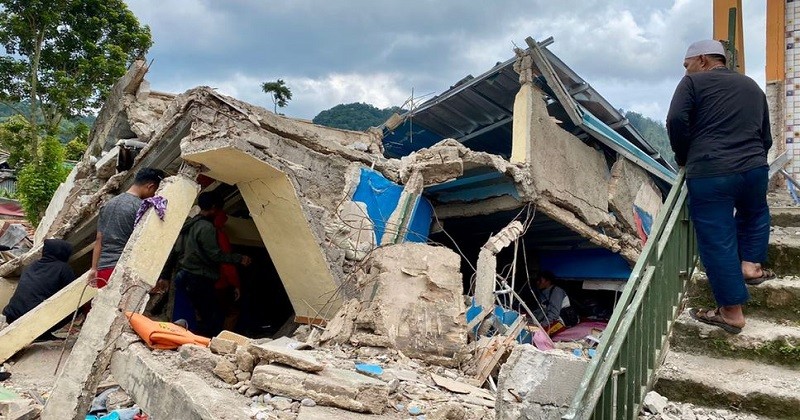 Earthquake In Indonesia's Papua Kills 4
